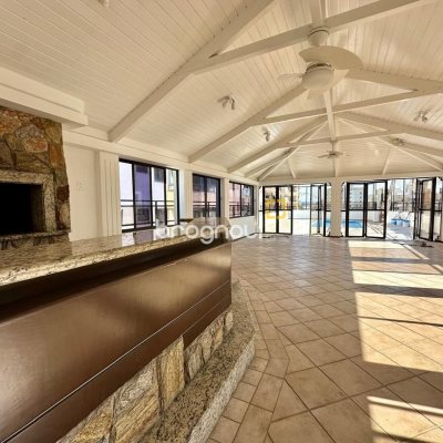 Cobertura com 483m², 4 quartos (sendo 2 suítes), 2 garagens, no bairro Centro em Florianópolis