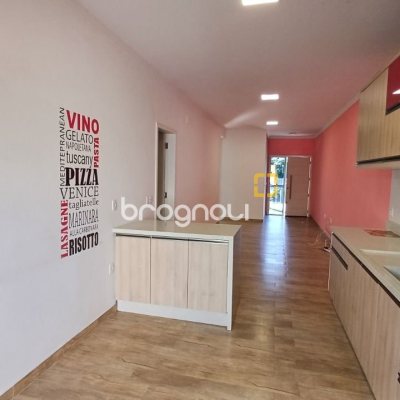 Casa de Condomínio com 134m², 3 quartos (sendo 1 suíte), 2 garagens, no bairro Cachoeira do Bom Jesus em Florianópolis