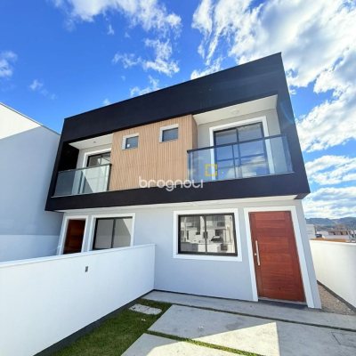 Casa com 84m², 2 quartos (sendo 2 suítes), 2 garagens, no bairro Bela Vista em Palhoça