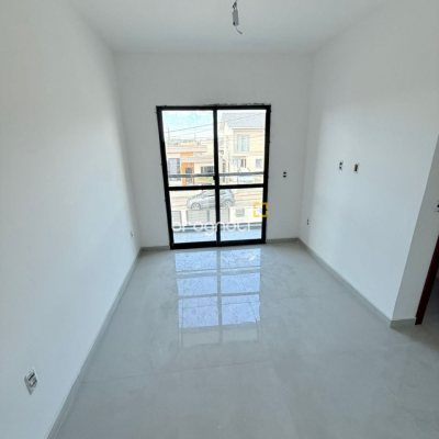 Casa com 84m², 2 quartos (sendo 2 suítes), 2 garagens, no bairro Bela Vista em Palhoça