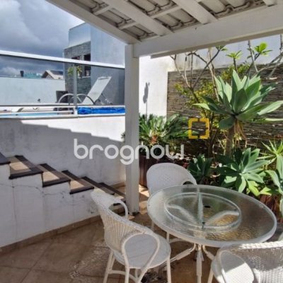 Cobertura com 194m², 3 quartos (sendo 1 suíte), 2 garagens, no bairro Ingleses em Florianópolis