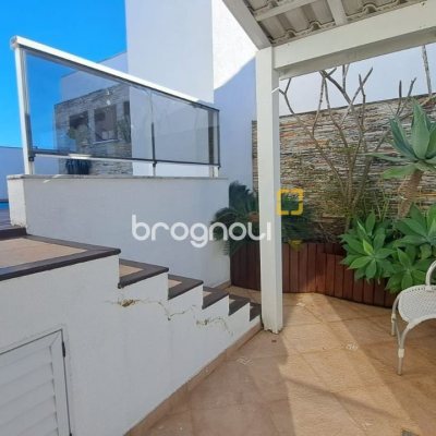 Cobertura com 194m², 3 quartos (sendo 1 suíte), 2 garagens, no bairro Ingleses em Florianópolis