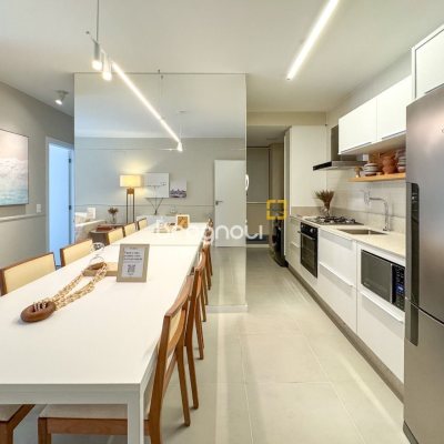 Apartamento com 71m², 2 quartos (sendo 1 suíte), 1 garagem, no bairro Cacupé em Florianópolis