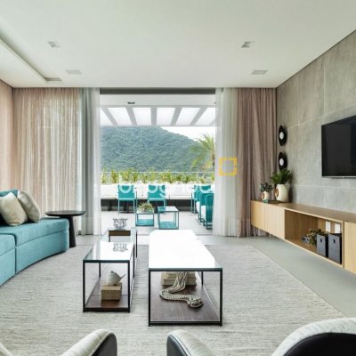Apartamento com 71m², 2 quartos (sendo 1 suíte), 1 garagem, no bairro Cacupé em Florianópolis