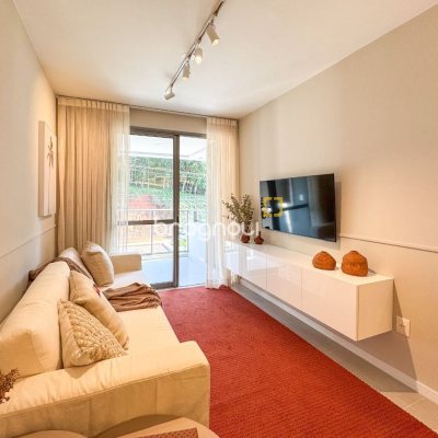 Apartamento com 71m², 2 quartos (sendo 1 suíte), 1 garagem, no bairro Cacupé em Florianópolis
