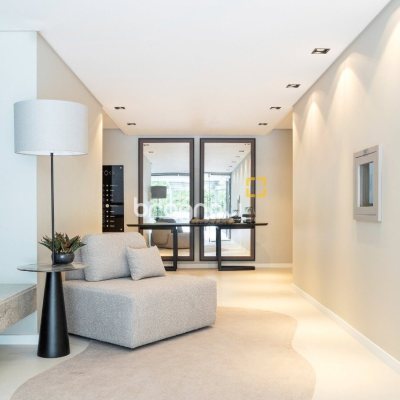 Apartamento com 71m², 2 quartos (sendo 1 suíte), 1 garagem, no bairro Cacupé em Florianópolis
