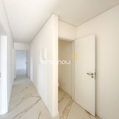 Apartamento com 125m², 3 quartos (sendo 3 suítes), 2 garagens, no bairro Cacupé em Florianópolis