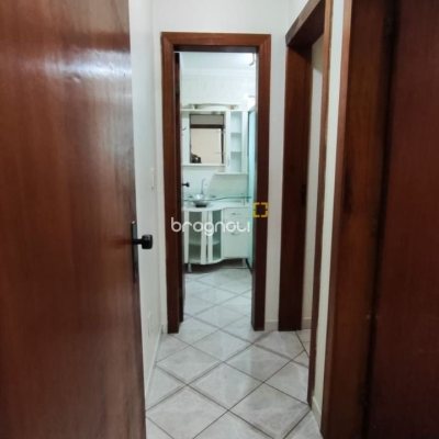 Apartamento com 63m², 2 quartos, 1 garagem, no bairro Kobrasol em São José