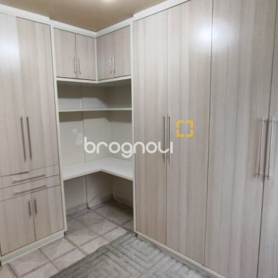 Apartamento com 63m², 2 quartos, 1 garagem, no bairro Kobrasol em São José