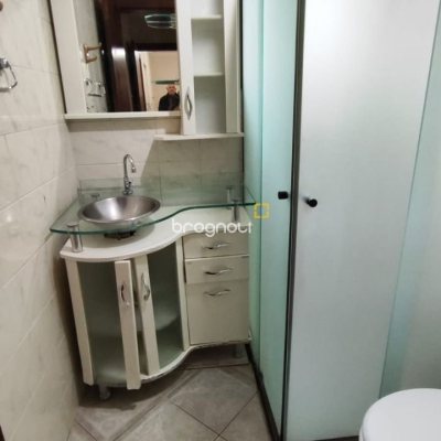 Apartamento com 63m², 2 quartos, 1 garagem, no bairro Kobrasol em São José