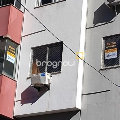 Apartamento com 63m², 2 quartos, 1 garagem, no bairro Kobrasol em São José