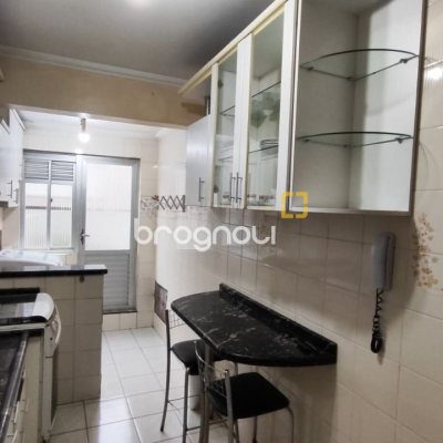 Apartamento com 63m², 2 quartos, 1 garagem, no bairro Kobrasol em São José