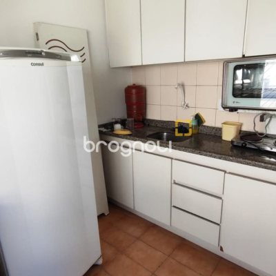 Apartamento com 63m², 2 quartos, 1 garagem, no bairro Kobrasol em São José