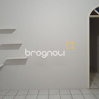 Casa com 398m², 6 quartos (sendo 3 suítes), 4 garagens, no bairro Capoeiras em Florianópolis