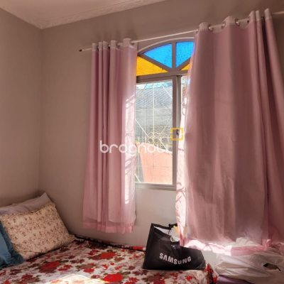 Casa com 398m², 6 quartos (sendo 3 suítes), 4 garagens, no bairro Capoeiras em Florianópolis