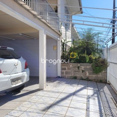 Casa com 398m², 6 quartos (sendo 3 suítes), 4 garagens, no bairro Capoeiras em Florianópolis