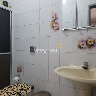 Casa com 398m², 6 quartos (sendo 3 suítes), 4 garagens, no bairro Capoeiras em Florianópolis