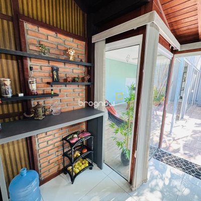 Casa com 130m², 3 quartos (sendo 1 suíte), 1 garagem, no bairro Ingleses em Florianópolis