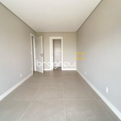 Apartamento com 90m², 2 quartos (sendo 1 suíte), 1 garagem, no bairro Ingleses em Florianópolis