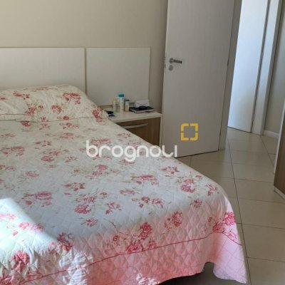 Casa com 247m², 3 quartos (sendo 1 suíte), 1 garagem, no bairro Barreiros em São José