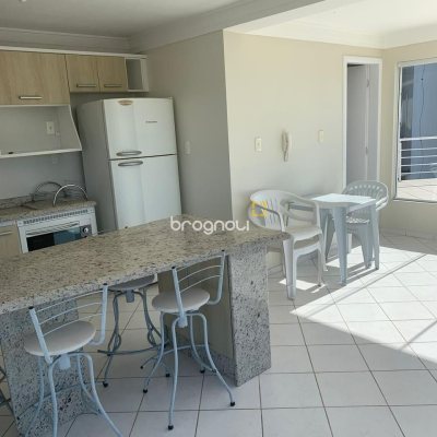 Casa com 247m², 3 quartos (sendo 1 suíte), 1 garagem, no bairro Barreiros em São José