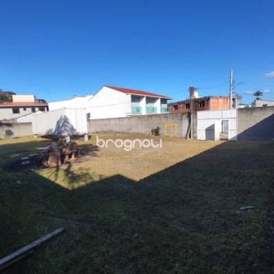 Terreno com 724m², no bairro Fazenda Santo Antônio em São José