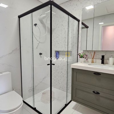 Casa com 160m², 3 quartos (sendo 1 suíte), 2 garagens, no bairro Barreiros em São José