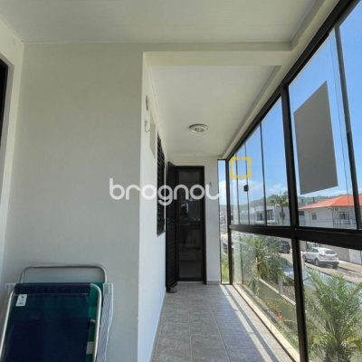 Apartamento com 70m², 2 quartos (sendo 1 suíte), 1 garagem, no bairro Ingleses em Florianópolis