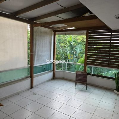 Apartamento com 63m², 3 quartos (sendo 1 suíte), 1 garagem, no bairro Ingleses em Florianópolis