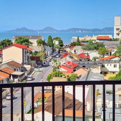 Apartamento com 88m², 3 quartos (sendo 1 suíte), 2 garagens, no bairro Jardim Cidade de Florianópolis em São José