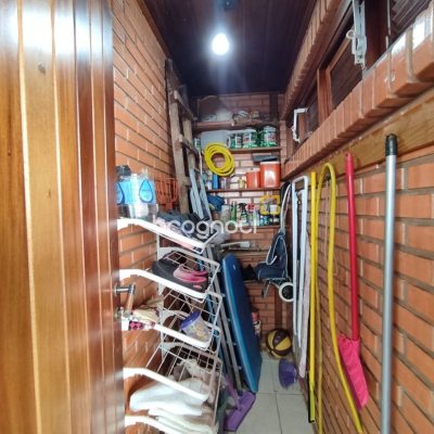 Casa com 188m², 5 quartos (sendo 1 suíte), 3 garagens, no bairro Ingleses em Florianópolis