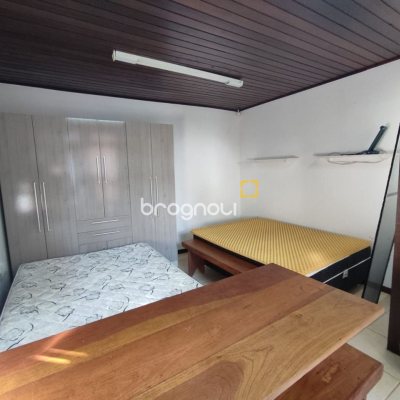 Casa com 188m², 5 quartos (sendo 1 suíte), 3 garagens, no bairro Ingleses em Florianópolis