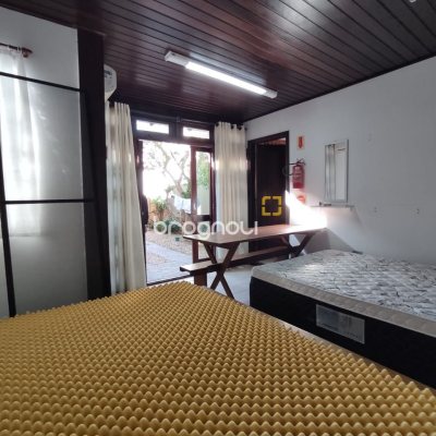 Casa com 188m², 5 quartos (sendo 1 suíte), 3 garagens, no bairro Ingleses em Florianópolis