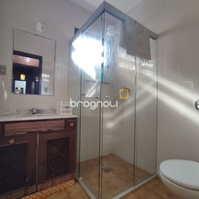 Casa com 188m², 5 quartos (sendo 1 suíte), 3 garagens, no bairro Ingleses em Florianópolis