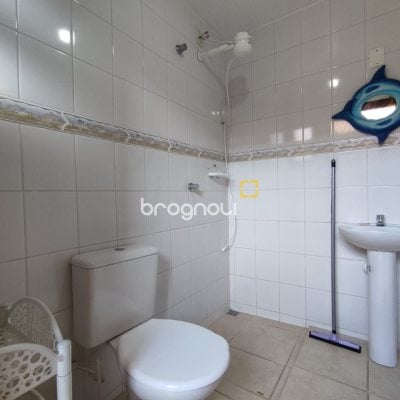 Casa com 188m², 5 quartos (sendo 1 suíte), 3 garagens, no bairro Ingleses em Florianópolis