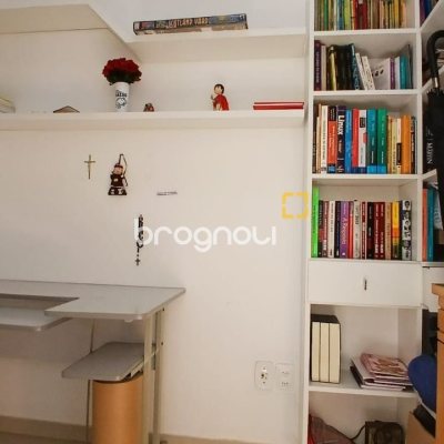 Apartamento com 131m², 3 quartos (sendo 2 suítes), 1 garagem, no bairro Balneário em Florianópolis