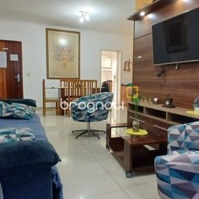 Apartamento com 131m², 3 quartos (sendo 2 suítes), 1 garagem, no bairro Balneário em Florianópolis