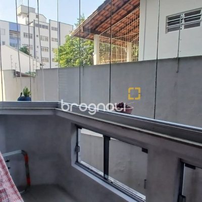 Apartamento com 131m², 3 quartos (sendo 2 suítes), 1 garagem, no bairro Balneário em Florianópolis