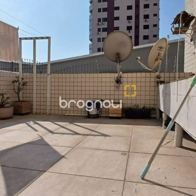 Apartamento com 131m², 3 quartos (sendo 2 suítes), 1 garagem, no bairro Balneário em Florianópolis