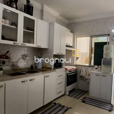 Apartamento com 131m², 3 quartos (sendo 2 suítes), 1 garagem, no bairro Balneário em Florianópolis