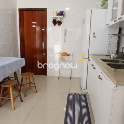 Apartamento com 131m², 3 quartos (sendo 2 suítes), 1 garagem, no bairro Balneário em Florianópolis
