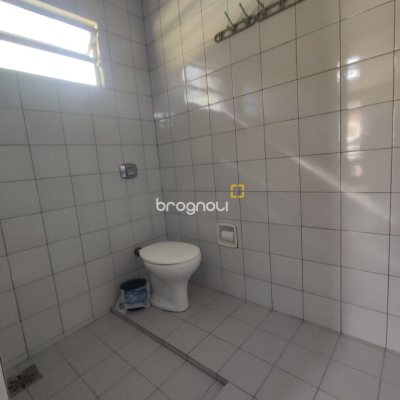 Casa com 110m², 3 quartos, 2 garagens, no bairro Enseada de Brito em Palhoça