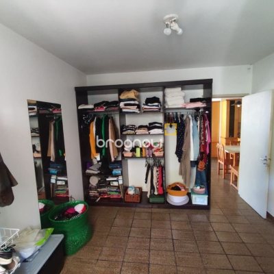 Casa com 110m², 3 quartos, 2 garagens, no bairro Enseada de Brito em Palhoça