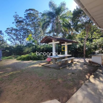 Casa com 110m², 3 quartos, 2 garagens, no bairro Enseada de Brito em Palhoça