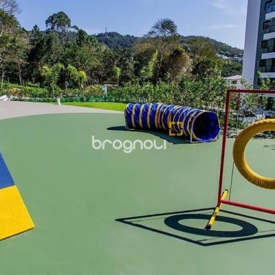 Apartamento com 69m², 2 quartos (sendo 1 suíte), 2 garagens, no bairro Itacorubi em Florianópolis