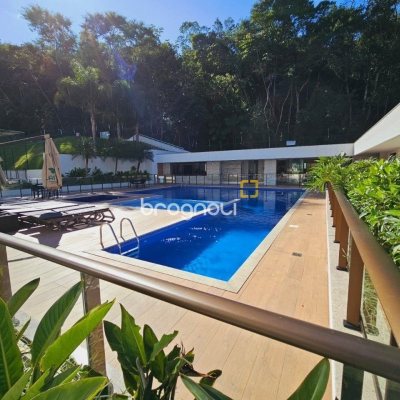 Apartamento com 69m², 2 quartos (sendo 1 suíte), 2 garagens, no bairro Itacorubi em Florianópolis
