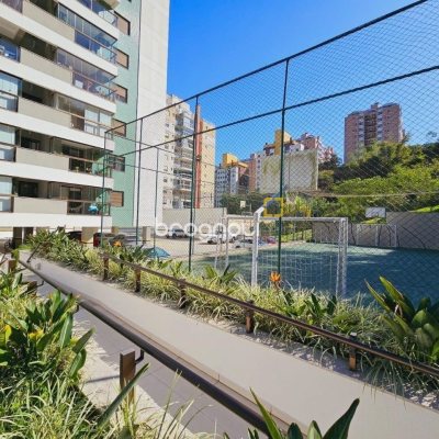 Apartamento com 69m², 2 quartos (sendo 1 suíte), 2 garagens, no bairro Itacorubi em Florianópolis