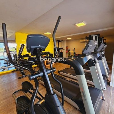 Apartamento com 69m², 2 quartos (sendo 1 suíte), 2 garagens, no bairro Itacorubi em Florianópolis