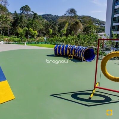 Apartamento com 69m², 2 quartos (sendo 1 suíte), 2 garagens, no bairro Itacorubi em Florianópolis