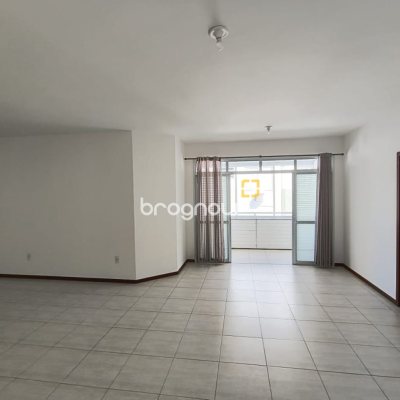 Apartamento com 142m², 2 quartos (sendo 2 suítes), 20 garagens, no bairro Lagoa da Conceição em Florianópolis